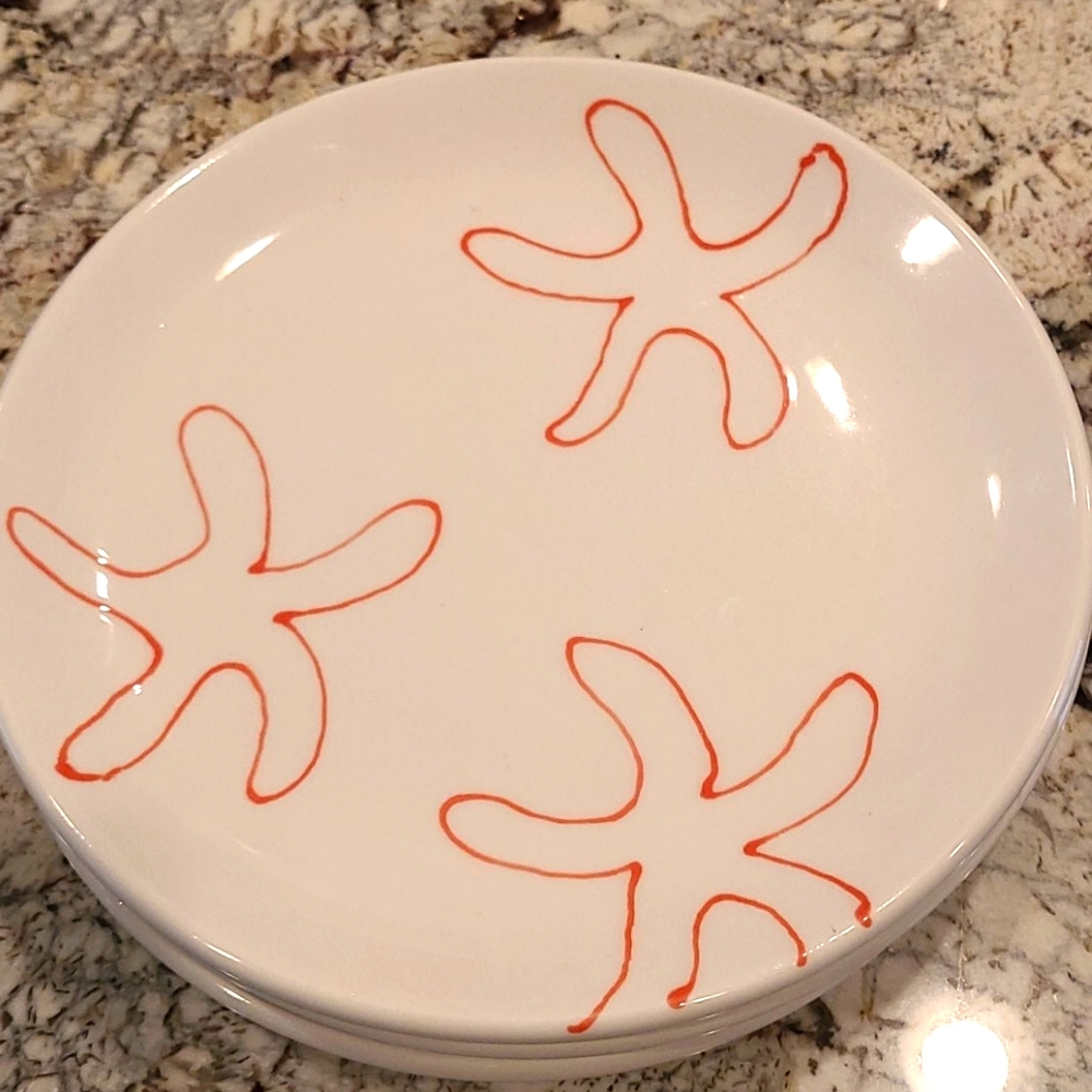 Set of 4 "Starfish"  pattern Dinner Plates